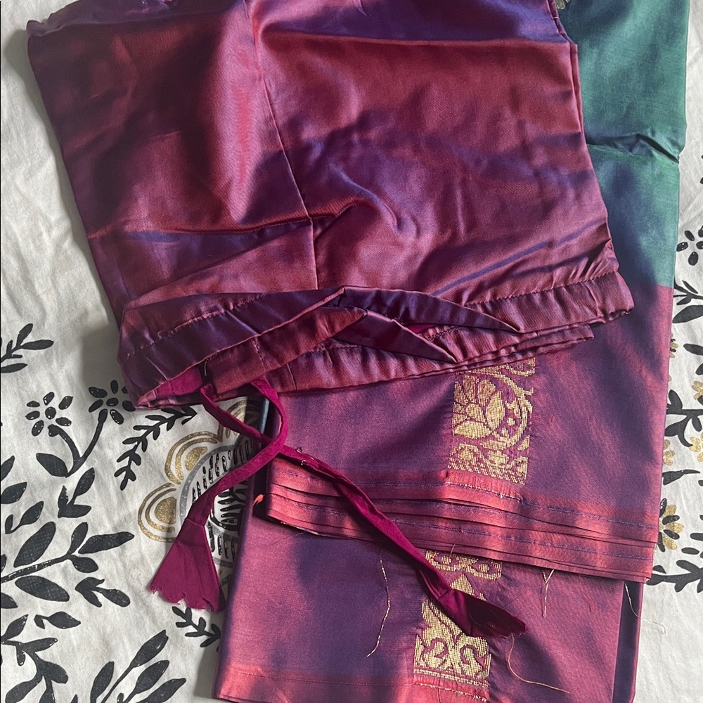 Elegant Purple and Red Women's Dress - Picture 5 of 7